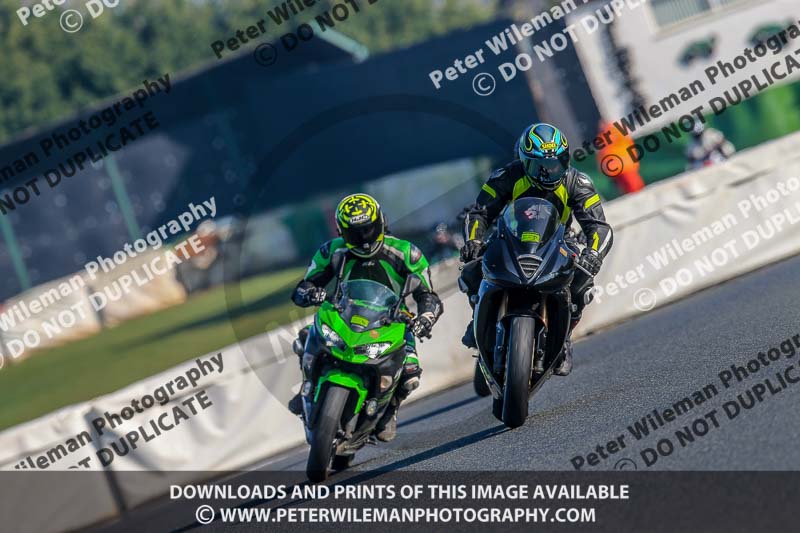 PJM Wedding Photography;enduro digital images;event digital images;eventdigitalimages;mallory park;mallory park photographs;mallory park trackday;mallory park trackday photographs;no limits trackdays;peter wileman photography;racing digital images;trackday digital images;trackday photos